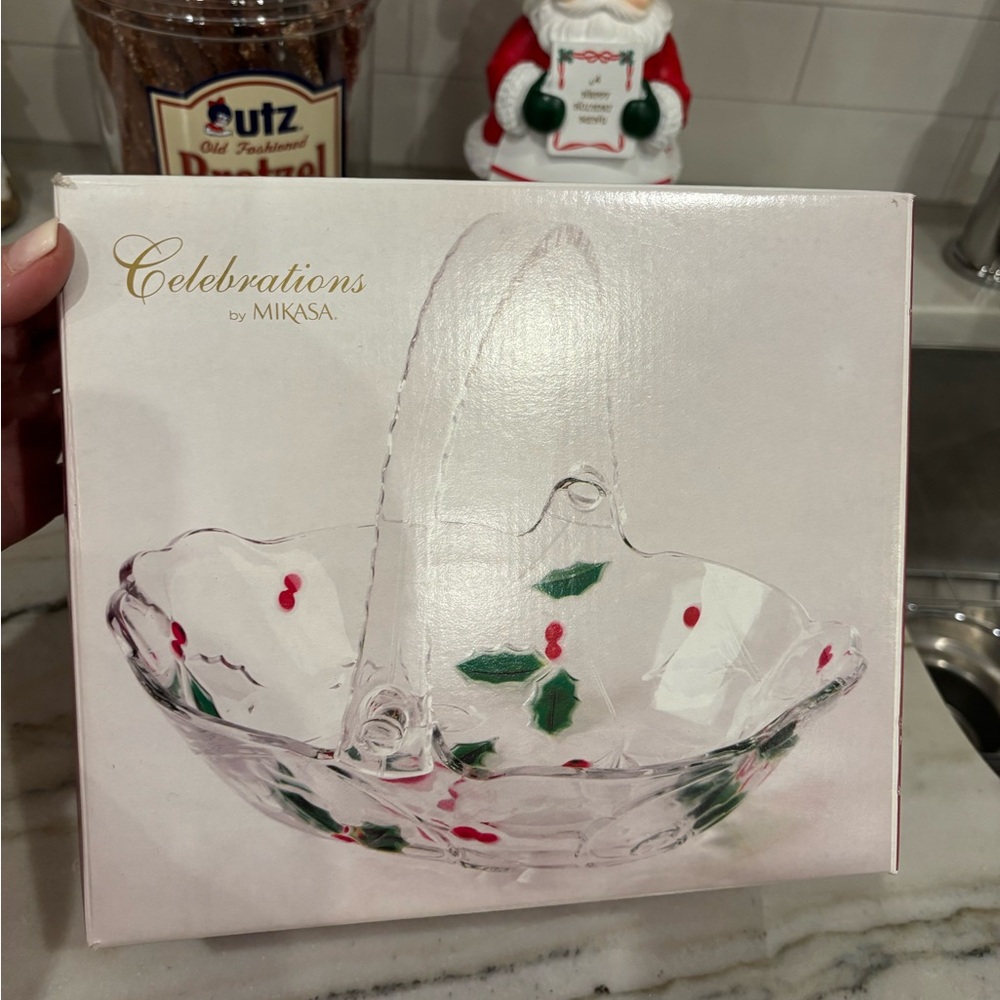 Mikasa Celebrations Glass Basket with Holly Design - used 2 times like new